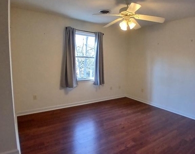 18 Greystone Drive - Photo Thumbnail 33
