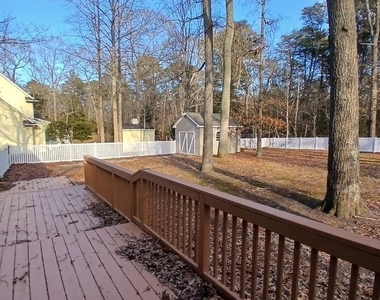 18 Greystone Drive - Photo Thumbnail 45
