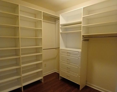 18 Greystone Drive - Photo Thumbnail 27