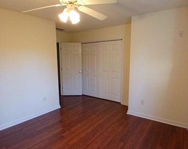 18 Greystone Drive - Photo Thumbnail 34