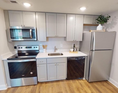 220 Hamilton Street Nw - Photo Thumbnail 9