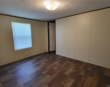 115 Burns Road - Photo Thumbnail 9