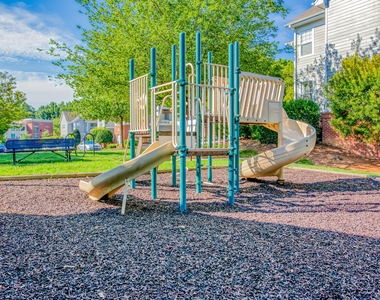 200 Copperline Drive - Photo Thumbnail 12
