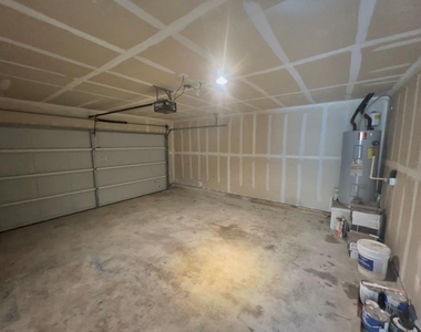 5813 Knoll Pines Pass - Photo Thumbnail 22