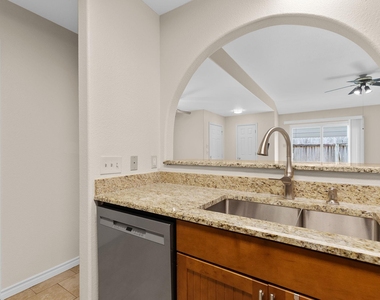 2630 Gwendolyn Ln - Photo Thumbnail 13