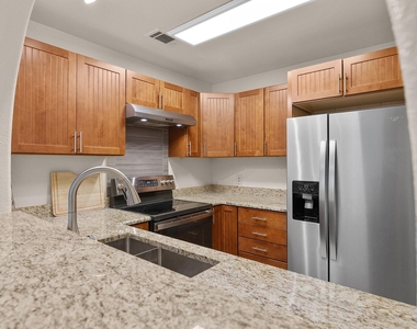 2630 Gwendolyn Ln - Photo Thumbnail 10