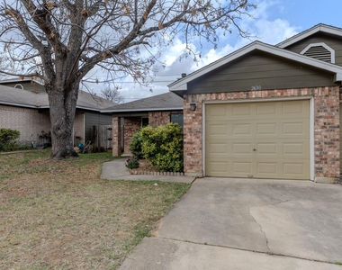 2630 Gwendolyn Ln - Photo Thumbnail 2