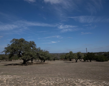 1149 Hart Ln - Photo Thumbnail 1