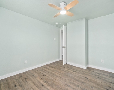248 Post Oak Ln - Photo Thumbnail 19