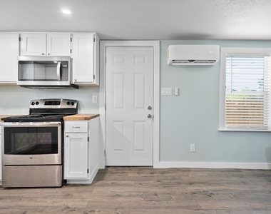 248 Post Oak Ln - Photo Thumbnail 9