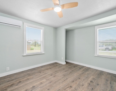 248 Post Oak Ln - Photo Thumbnail 14