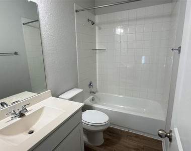 3000 Chisholm Trail Rd - Photo Thumbnail 27