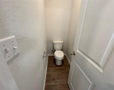 3000 Chisholm Trail Rd - Photo Thumbnail 20