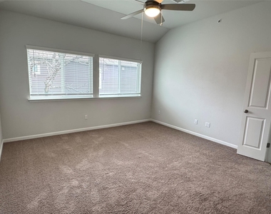 3000 Chisholm Trail Rd - Photo Thumbnail 11