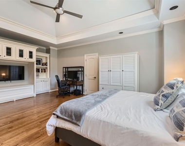 2390 W 8th St - Photo Thumbnail 25