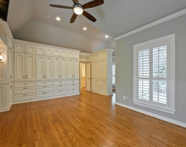 2390 W 8th St - Photo Thumbnail 19