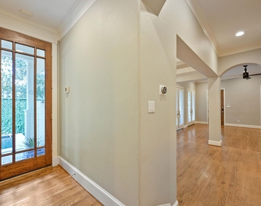 2390 W 8th St - Photo Thumbnail 9