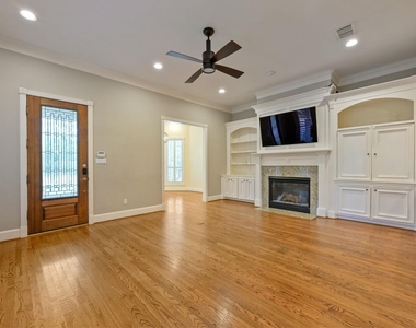2390 W 8th St - Photo Thumbnail 5