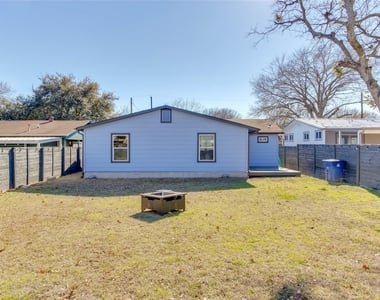 4702 Bandera Rd - Photo Thumbnail 10