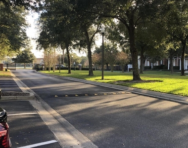 1521 Fieldview Drive - Photo Thumbnail 2
