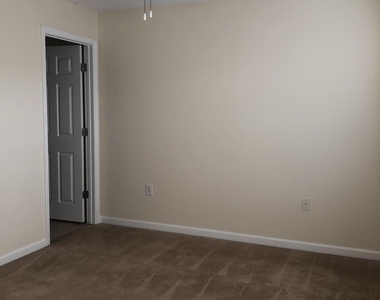 1521 Fieldview Drive - Photo Thumbnail 22