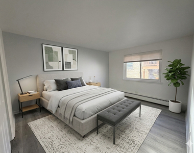 2033 W 111th Street - Photo Thumbnail 4