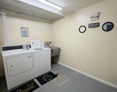 2033 W 111th Street - Photo Thumbnail 7
