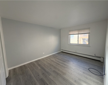 2033 W 111th Street - Photo Thumbnail 3