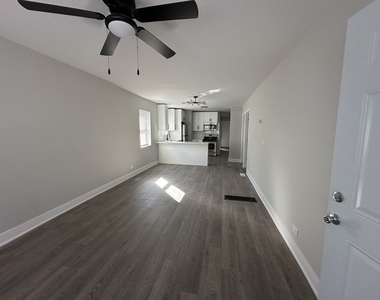 6924 S Aberdeen Street - Photo Thumbnail 6