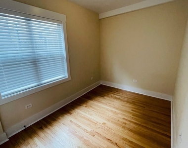 7408 N Hoyne Avenue - Photo Thumbnail 17