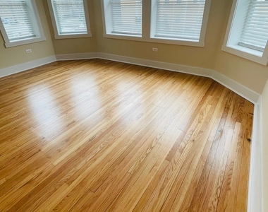 7408 N Hoyne Avenue - Photo Thumbnail 2