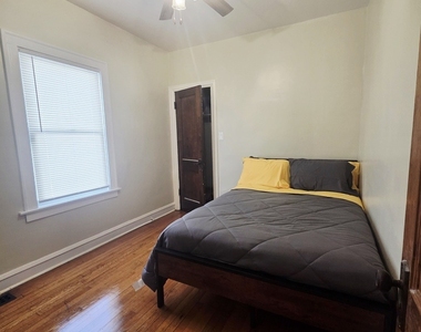 12051 S Yale Avenue - Photo Thumbnail 11