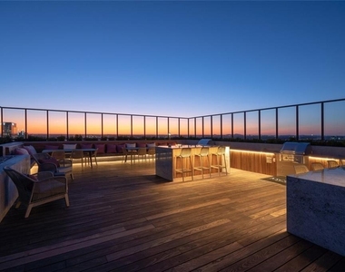 1400 W Peachtree Street Nw - Photo Thumbnail 22