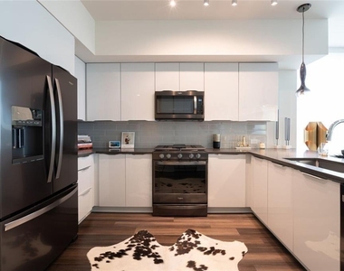 1400 W Peachtree Street Nw - Photo Thumbnail 17