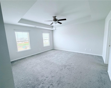 409 Mcginnis Circle - Photo Thumbnail 23