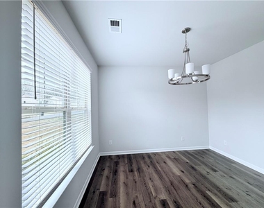 409 Mcginnis Circle - Photo Thumbnail 17