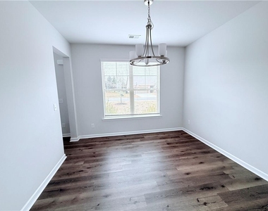 409 Mcginnis Circle - Photo Thumbnail 15