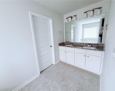 409 Mcginnis Circle - Photo Thumbnail 24