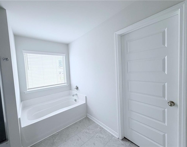 409 Mcginnis Circle - Photo Thumbnail 31