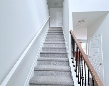 409 Mcginnis Circle - Photo Thumbnail 14