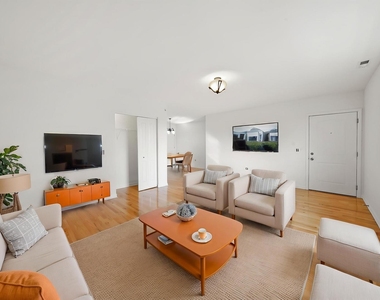 13906 Central Park Avenue - Photo Thumbnail 4
