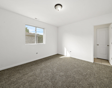 13906 Central Park Avenue - Photo Thumbnail 13
