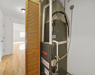 13906 Central Park Avenue - Photo Thumbnail 15