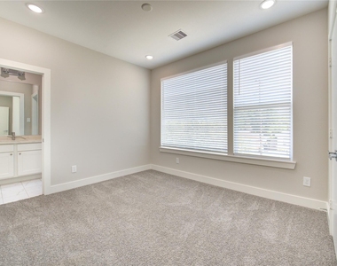 4536 Sunflower Street - Photo Thumbnail 19