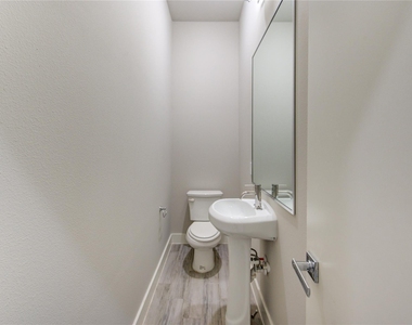 4536 Sunflower Street - Photo Thumbnail 12