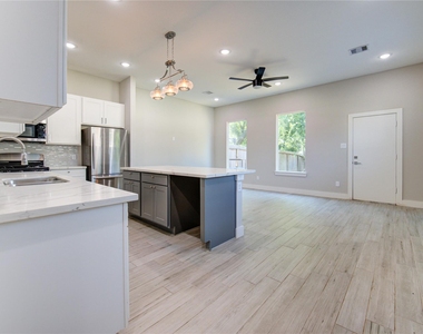 4536 Sunflower Street - Photo Thumbnail 2