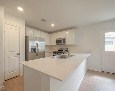 1491 Las Cuevas Drive - Photo Thumbnail 8