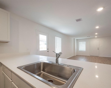 1491 Las Cuevas Drive - Photo Thumbnail 16