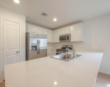 1491 Las Cuevas Drive - Photo Thumbnail 11