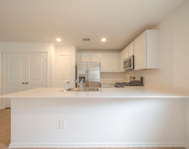 1491 Las Cuevas Drive - Photo Thumbnail 9